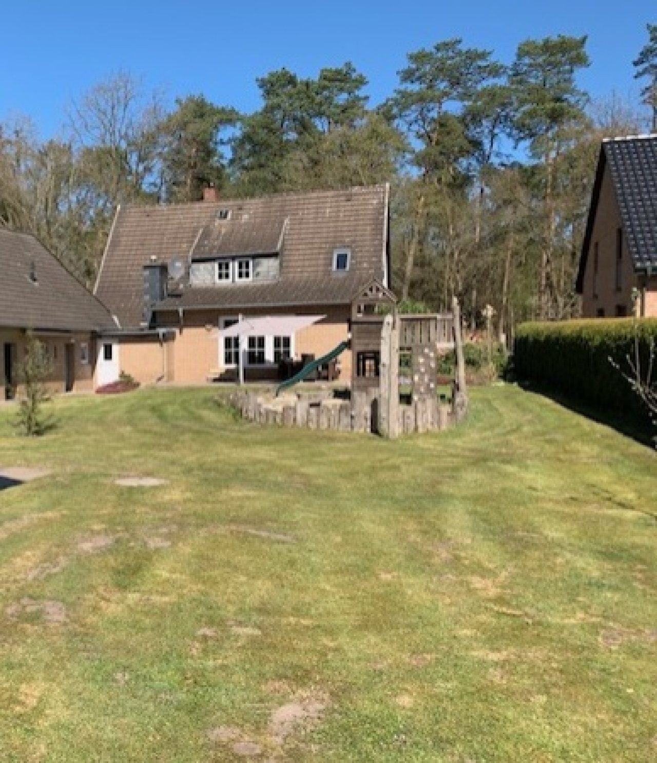 Ansicht Garten. Ansicht Garten.